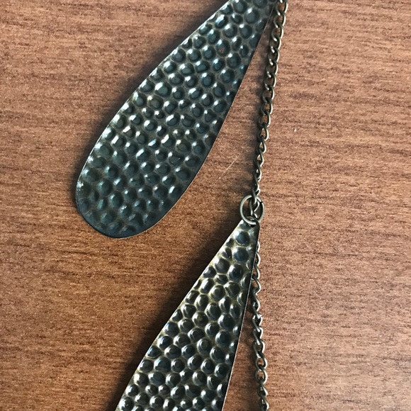 Necklace - Picture 2 of 3